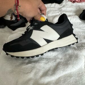 FIGS- New balance 327